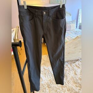 ABC Slim-Fit 5 Pocket Pant 30L
*Warpstreme
Dark Charcoal Gray
Size 29